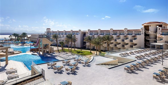 The V Luxury Resort - 
