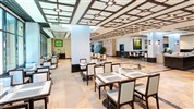 Pinnacle Lumpinee Park - Restaurace