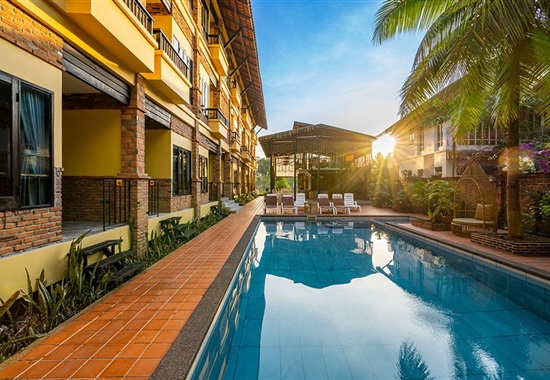 Motive Cottage Resort - 