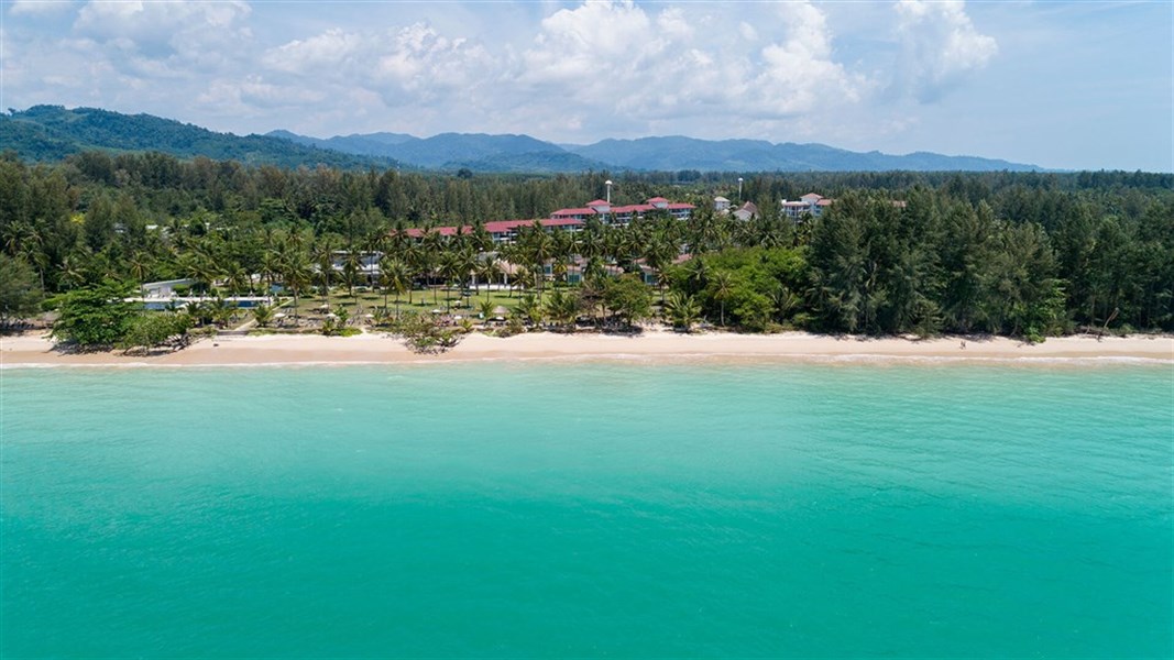 Kantary Beach Hotel Villas & Suites Khao Lak - Letecký pohled na hotel