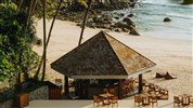The Surin Phuket - Bar u pláže