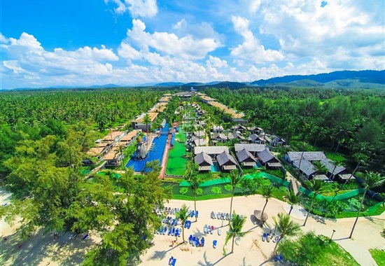 Graceland Khaolak Beach Resort - 
