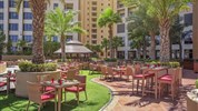 Amwaj Rotana Jumeirah Beach - (Exteriér) - Zahrada/Posezení