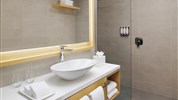 Mövenpick Resort Al Marjan Island - (Interiér) - Pokoj typu DELUXE/SUPERIOR