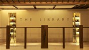 Sofitel Dubai The Palm Resort & Spa - (Interiér) - Knihovna