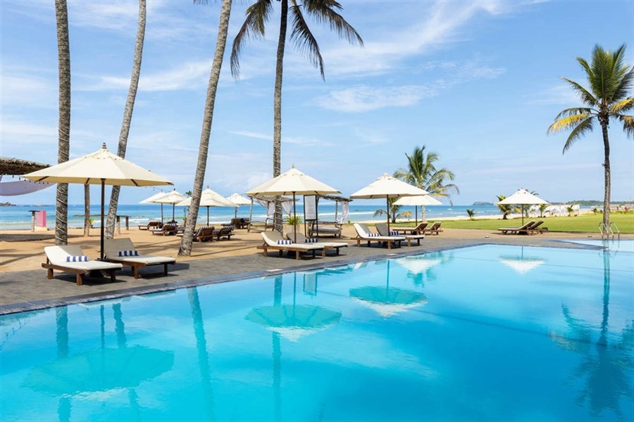 EKHO Surf Hotel - Bazén