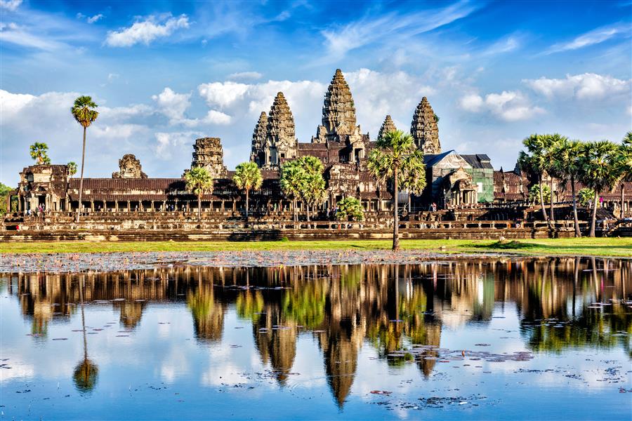 Chrámy Angkoru, velkoměsto Phnom Penh a pláž Sihanoukville