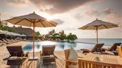 Kudafushi Resort & Spa - (Exteriér) - Bazén