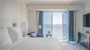 Four Seasons Hotel Doha - (Interiér) - Pokoj typu Premier (SeaView)