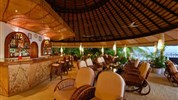 Angaga Island Resort & Spa - Bar