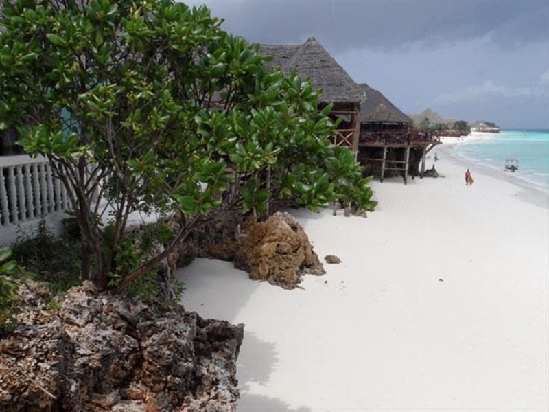 Langi Langi Beach Bungalows