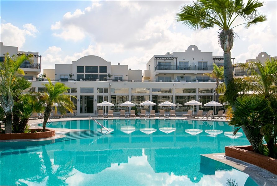 Louis Paphos Breeze Hotel