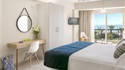Louis Paphos Breeze Hotel
