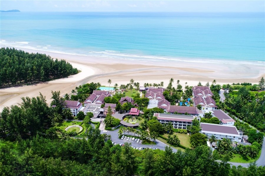 Apsara Beachfront Resort & VIlla