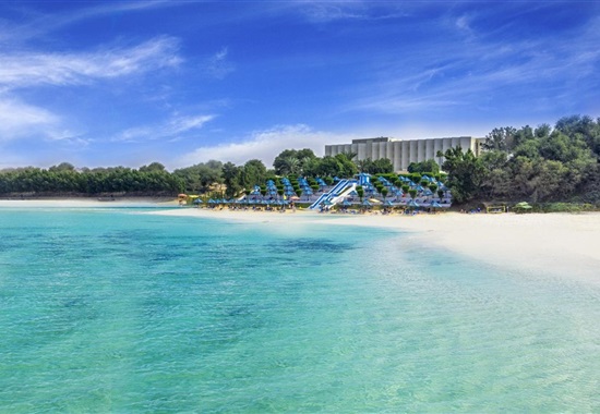BM Beach Hotel - 