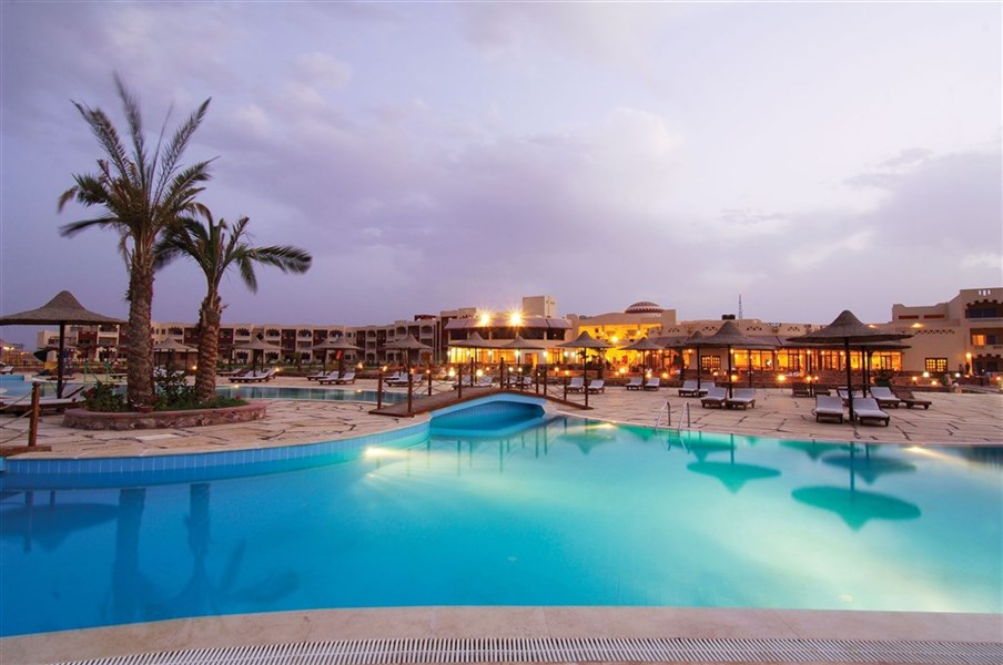 Bliss Nada Beach Resort - Bazén