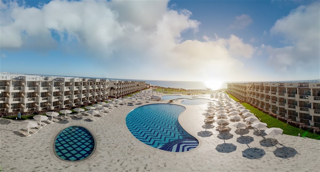 Sirena Beach Resort & Spa