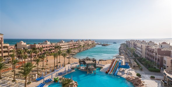Sunny Days El Palacio Resort - 