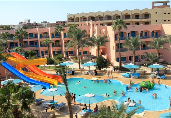 Le Pacha Resort - 